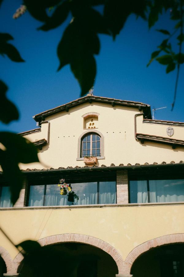 Fattoria Degli Usignoli Guest House San Donato in Fronzano Exterior photo