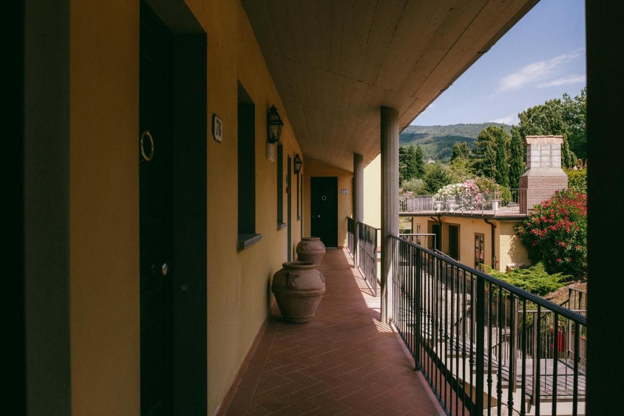 Fattoria Degli Usignoli Guest House San Donato in Fronzano Exterior photo