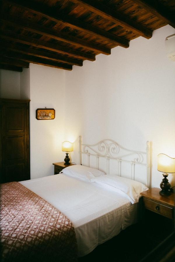 Fattoria Degli Usignoli Guest House San Donato in Fronzano Exterior photo
