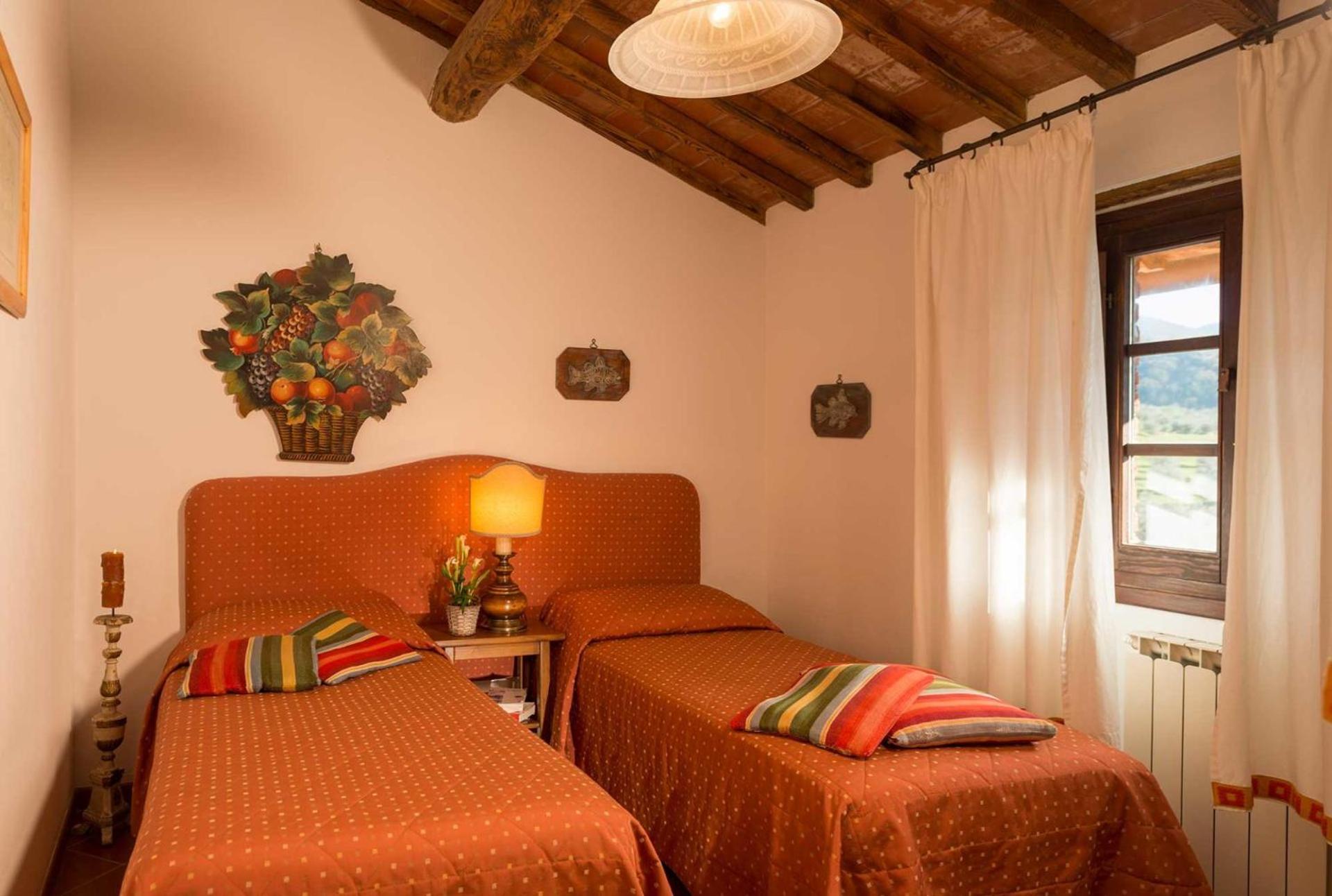Fattoria Degli Usignoli Guest House San Donato in Fronzano Exterior photo
